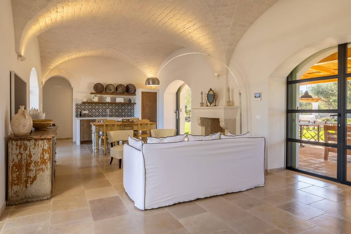 Trullo Interior - Living Area
