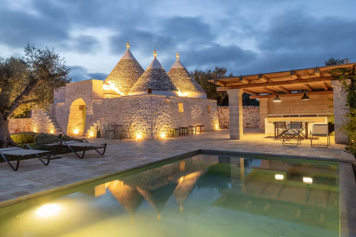 Trullo with Pool