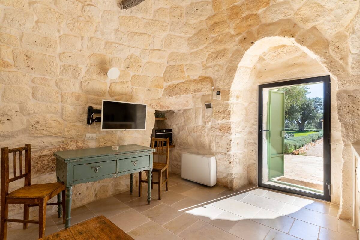 Trullo interior living area