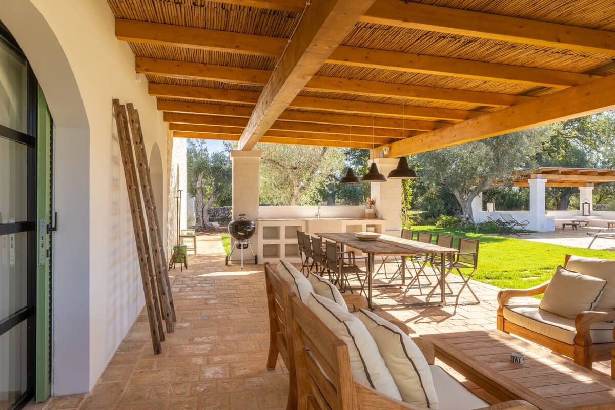 Outdoor dining space with gathering area